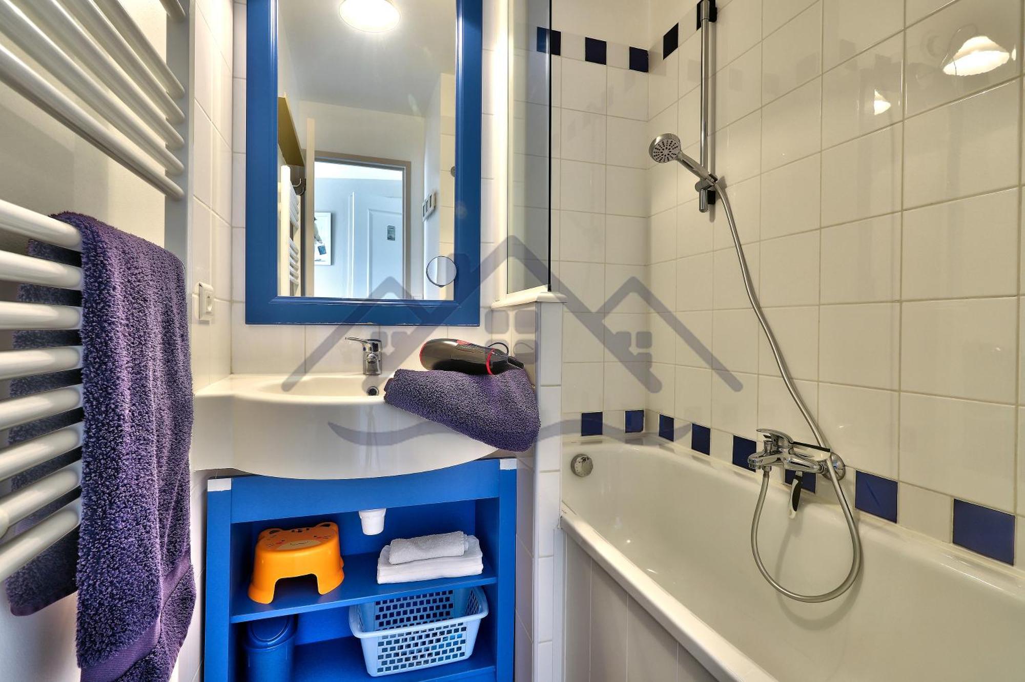 Localise - A06 - Entierement De Plain-Pied Avec Petite Vue Mer - Donnant Sur La Piscine Et Le Jardin - Wifi Inclus - Draps Inclus - Guilvinec المظهر الخارجي الصورة
